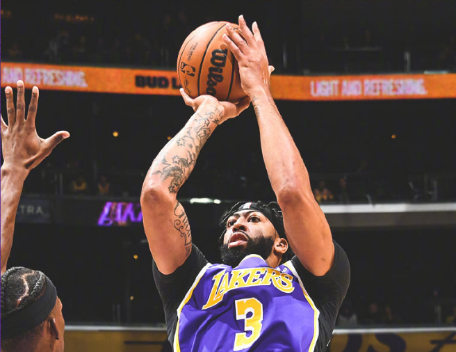  西汉姆联主场告急，鲍文补时救赎保住平局