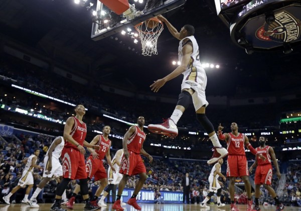  马赛锋线全面开花，客场逆转收获关键三分